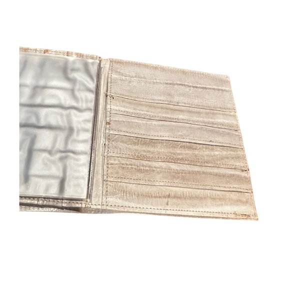 Genuine Eel Skin Wallet - Cream  Color -New - Picture 2 of 16